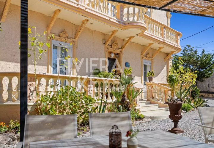 Erhvervsejendom i Saint-Raphaël, Var, Saint-Raphaël - € 2.160.000 | Ref: 85584305 - foto 1