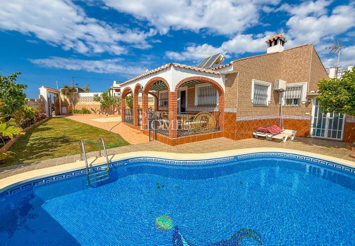Villa a Nerja, Malaga, Nerja - € 399.000 | Ref: DH30186 - foto 1
