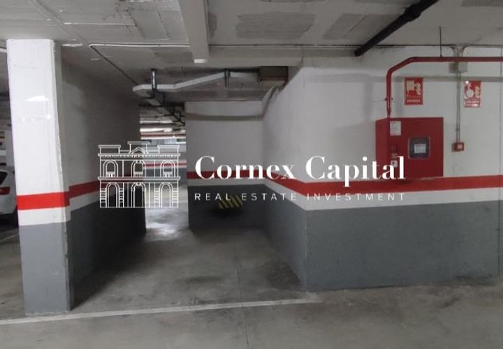 Garage i Barcelona, Barcelona, Barcelona - € 23.000 | Ref: V-POBLENOU-PK06 - foto 1