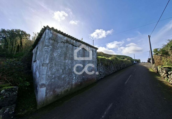 Ruïna a Altares, Terceira, Altares - € 57.000 | Ref: 315/Q/01698 - foto 1