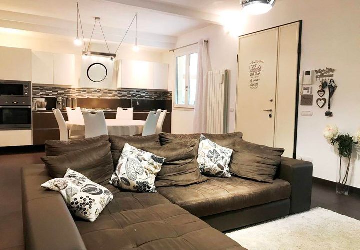 Villa a Porcari, Lucca, Porcari - € 475.000 | Ref: a6551rv1816801a - foto 1