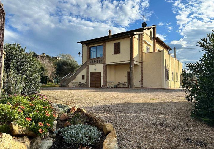 Farm hus i Follonica, Grosseto, Follonica - € 2.000.000 | Ref: a7631ta2301938a - foto 1