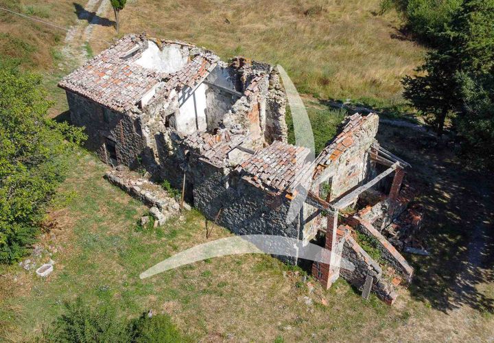 Farm hus i Radicofani, Siena, Radicofani - € 400.000 | Ref: a1190rc98062 - foto 1