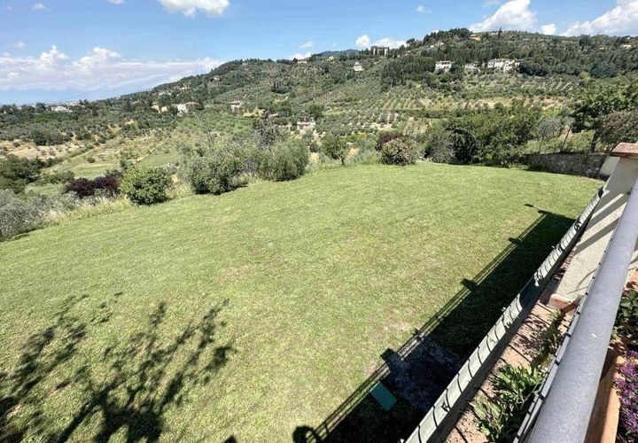 Villa a Florence, Florence, Florence - € 1.800.000 | Ref: a8312rv2233493a - foto 1