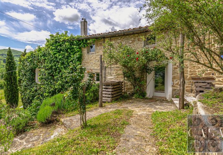 Landejendom i Poppi, Arezzo, Poppi - € 1.380.000 | Ref: v597120-x - foto 1