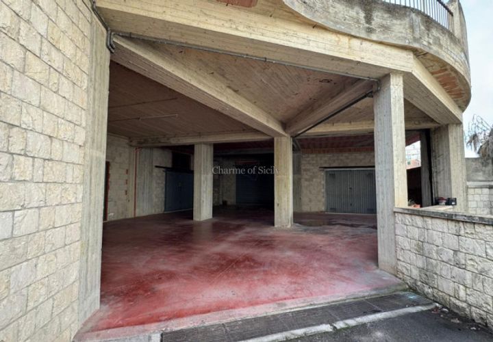 Garage i Modica, Ragusa, Modica - € 218.000 | Ref: L 2049 - foto 1