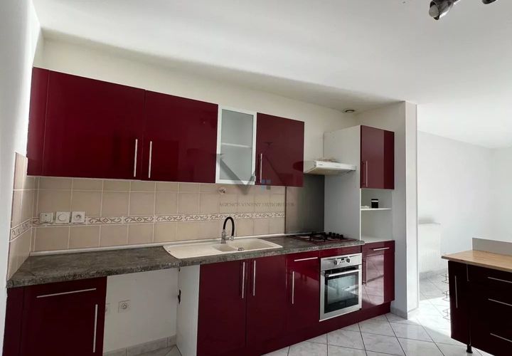 Villa i Montelimar, Drome, Montelimar - € 357.000 | Ref: 85602048 - foto 1