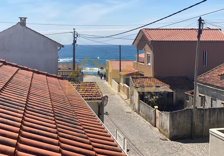 Villa i Agucadoura, Porto, Agucadoura - € 275 990 | Ref: RL-275-196 - foto 1