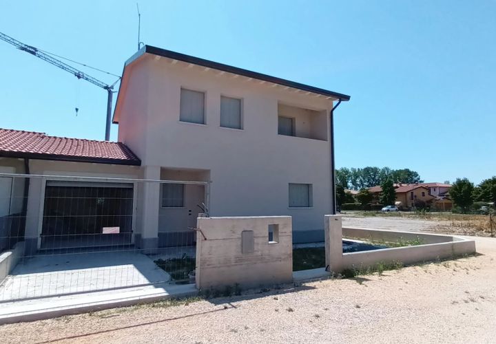Villa a Cordignano, Treviso, Cordignano - € 285.000 | Ref: MD 135 LL - foto 1