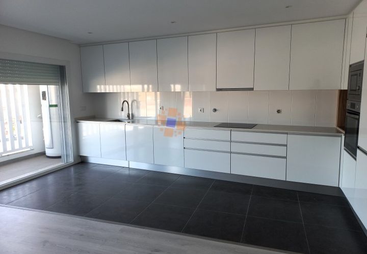 Lejlighed i Corroios, Setubal, Corroios - € 430.000 | Ref: 3520-T/25 - foto 1