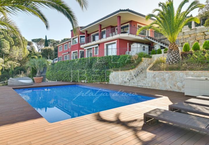 Villa a Bufaganyes, Gerona, Bufaganyes - € 2.000.000 | Ref: 274 - foto 1
