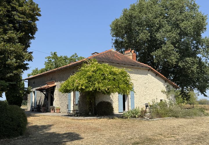 Villa a Bellon, Charente, Bellon - € 395.000 | Ref: 61 - foto 1