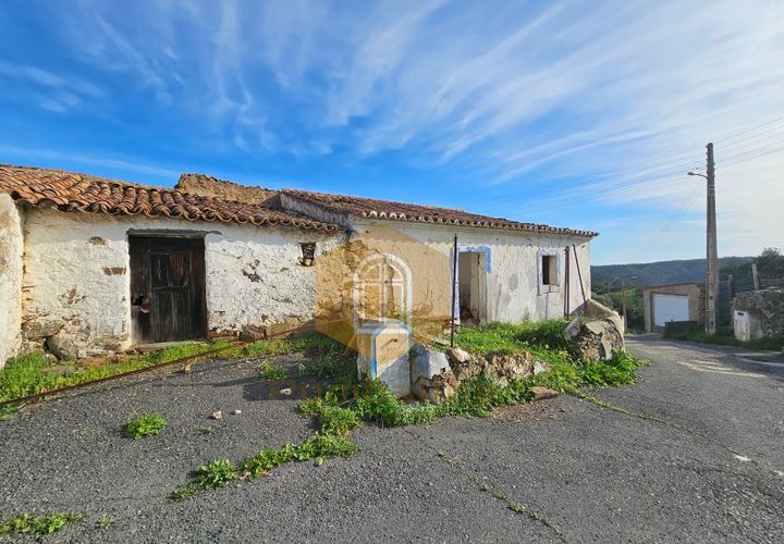 Ruïna a Odeleite, Faro, Odeleite - € 89.000 | Ref: 2025002 - foto 1