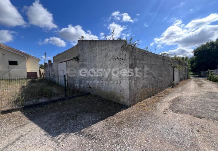 Helårsgrund i Entroncamento, Santarem, Entroncamento - € 95.000 | Ref: TM95801 - foto 1