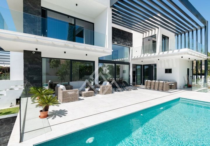 Villa a Elviria, Malaga, Elviria - € 3.700.000 | Ref: PJA-0314 - foto 1