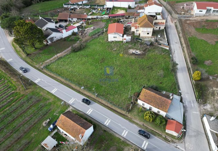 Villa i Alcobaca, Leiria, Alcobaca - € 100.000 | Ref: CAL-216713 - foto 1