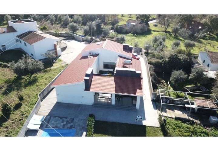 Villa a Miranda do Corvo, Coimbra, Miranda do Corvo - € 495.000 | Ref: ko2613 - foto 1