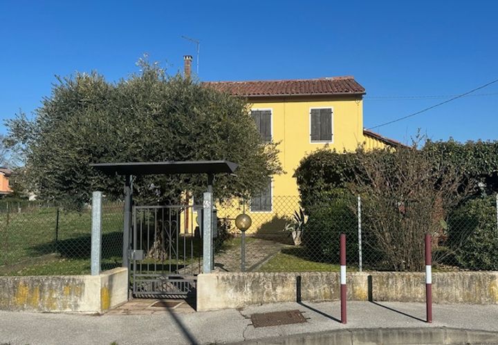Villa i Cadoneghe, Padua, Cadoneghe - € 157.000 | Ref: CS54 - foto 1