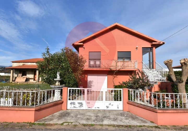 Villa i Valenca, Viana do Castelo, Valenca - € 400.000 | Ref: CAS_251 - foto 1