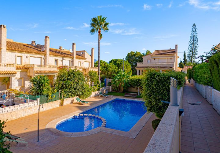 Villa i Albir, Alicante, Albir - € 450.000 | Ref: SLV8-8355L - foto 1