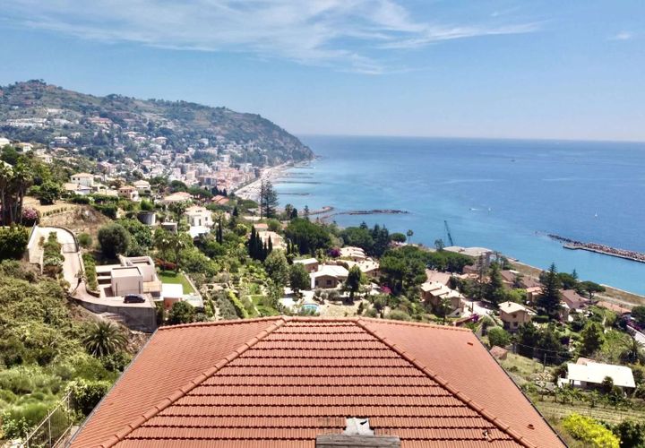 Villa i Ospedaletti, Imperia, Ospedaletti - € 690.000 | Ref: E250-357042 - foto 1