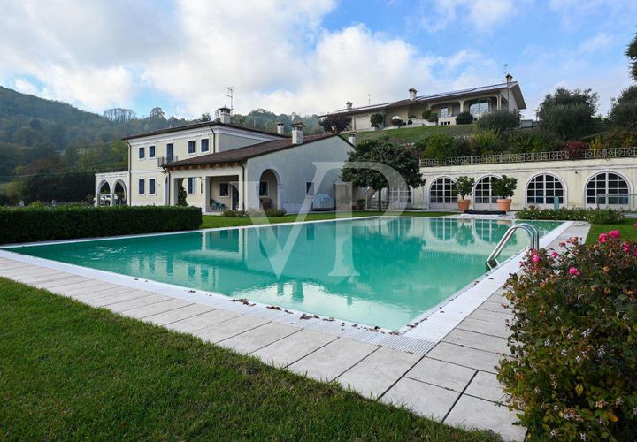 Villa a Arzignano, Vicenza, Arzignano - € 980.000 | Ref: IT 23 355 1151-434930 - foto 1