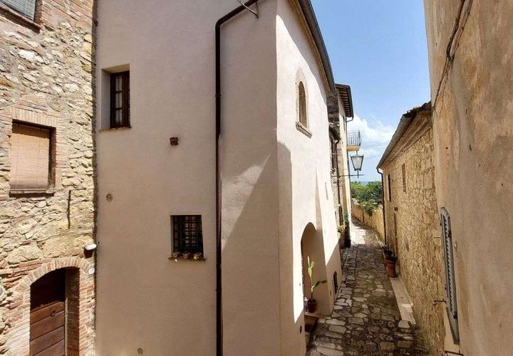 Villa a Cetona, Siena, Cetona - € 120.000 | Ref: SI8265M-456246 - foto 1