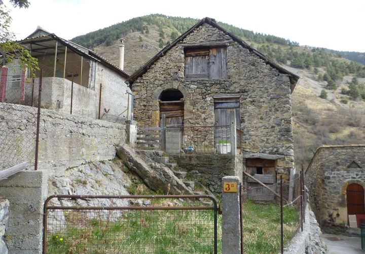 Villa i Pierlas, Alpes-Maritimes, Pierlas - € 50.000 | Ref: 83024788 - foto 1