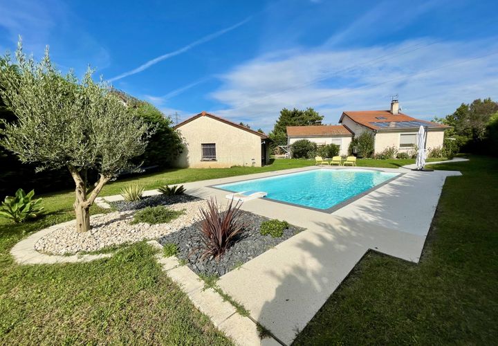 Villa a Chanas, Isere, Chanas - € 299.000 | Ref: 772a - foto 1