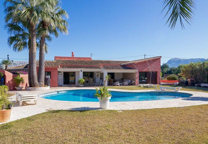 Villa a Denia, Alicante, Denia - € 895.000 | Ref: J-388 - foto 1