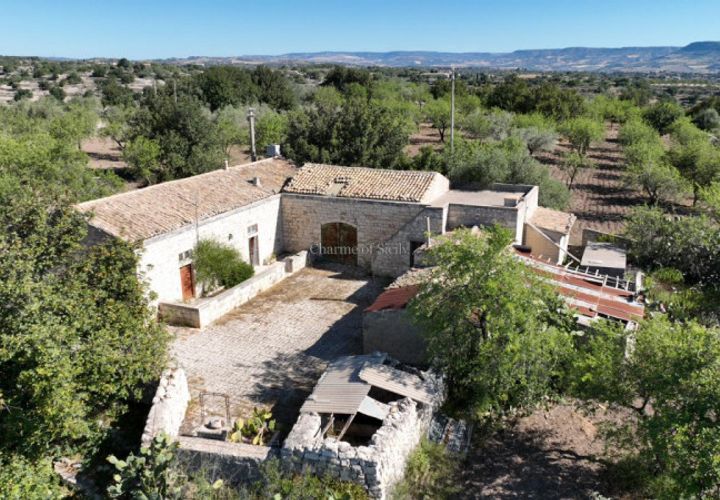 Villa i Modica, Ragusa, Modica - € 270.000 | Ref: L 1980 - foto 1