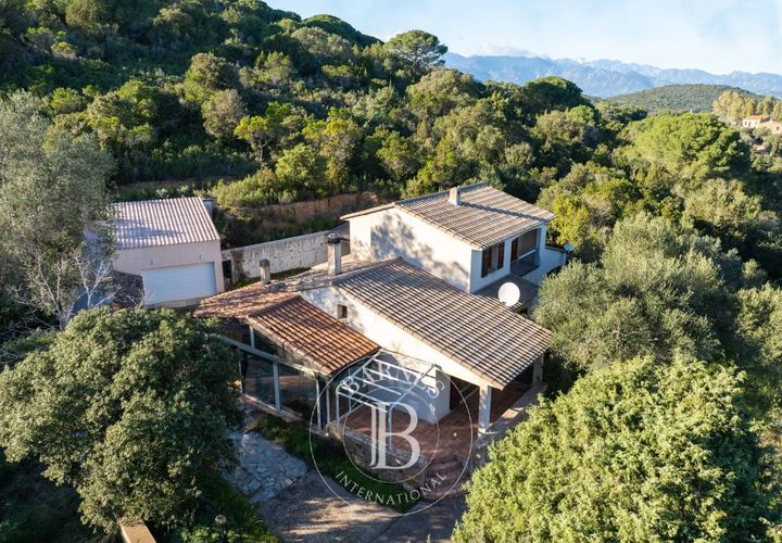 Landejendom i Porto-Vecchio, Corse-du-Sud, Porto-Vecchio - € 1.150.000 | Ref: RV1757 - foto 1