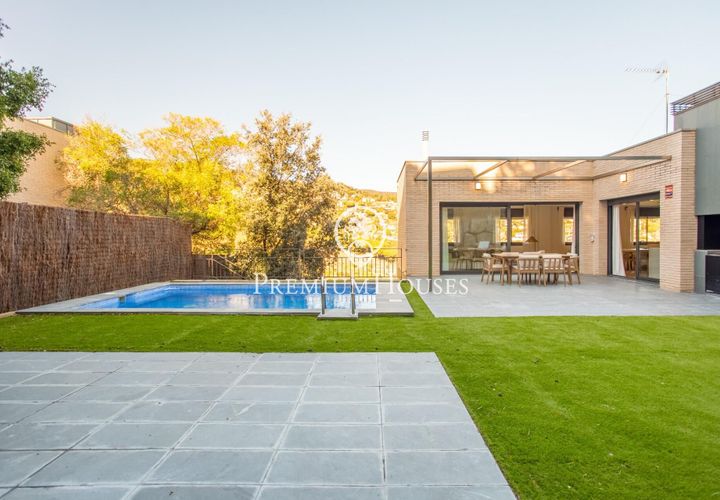 Villa a Alella, Barcelona, Alella - € 1.045.000 | Ref: PH103375/3699 - foto 1