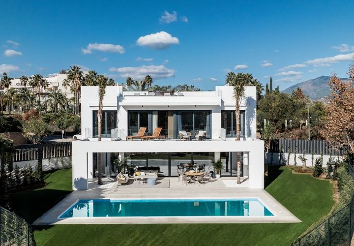 Villa a Estepona, Malaga, Estepona - € 1.890.000 | Ref: TPG689/12190 - foto 1