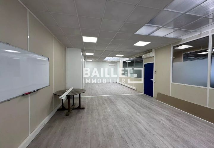 L'establiment comercial a Frejus, Var, Frejus - € 800/mes | Ref: 0814 - foto 1