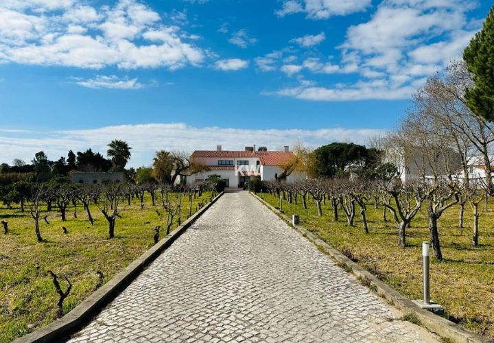 Villa i Alenquer, Lisbon, Alenquer - € 700.000 | Ref: KWPT-000642 - foto 1