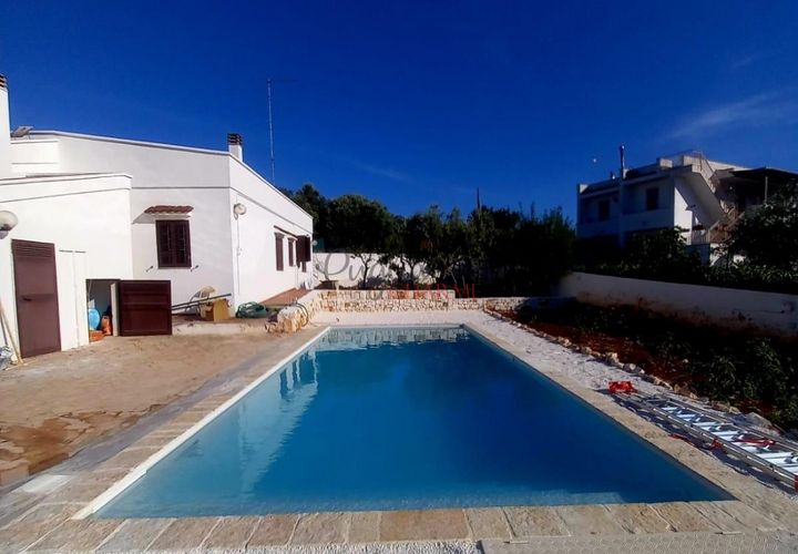 Villa a Ostuni, Brindisi, Ostuni - € 370.000 | Ref: 329 - foto 1