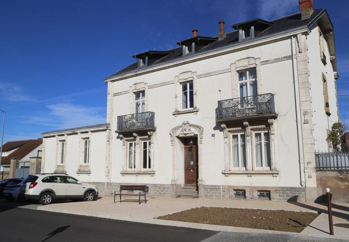 Villa a Autun, Saone-et-Loire, Autun - € 369.000 | Ref: 3537 - foto 1