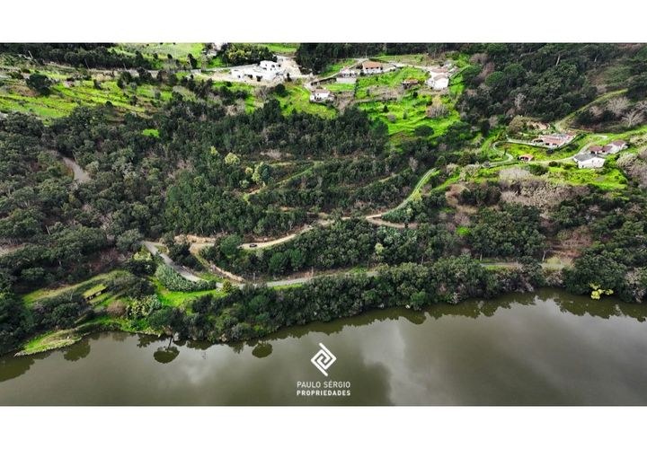 Helårsgrund i Penhalonga e Pacos de Gaiolo, Porto, Penhalonga e Pacos de Gaiolo - € 600.000 | Ref: PG-4686 - foto 1