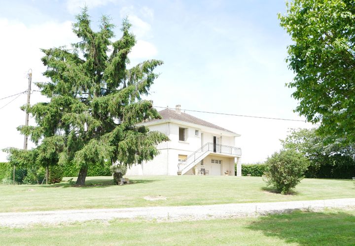 Villa a Escassefort, Lot-et-Garonne, Escassefort - € 275.000 | Ref: 3-24-04-23 - foto 1