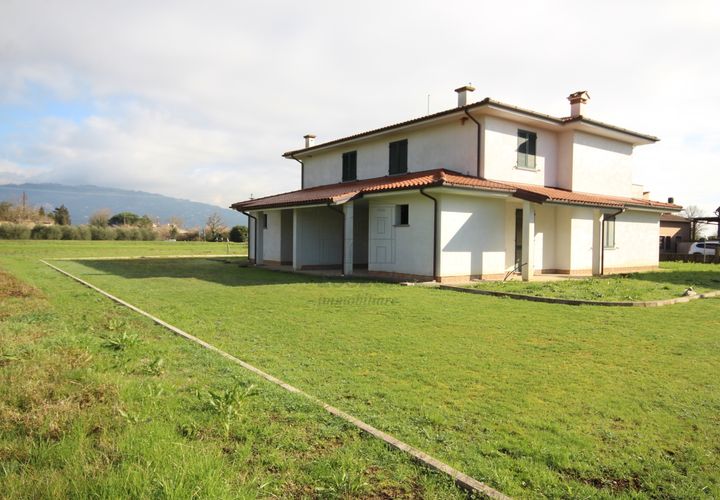 Villa a Montecarlo, Lucca, Montecarlo - € 210.000 | Ref: IA01486 - foto 1