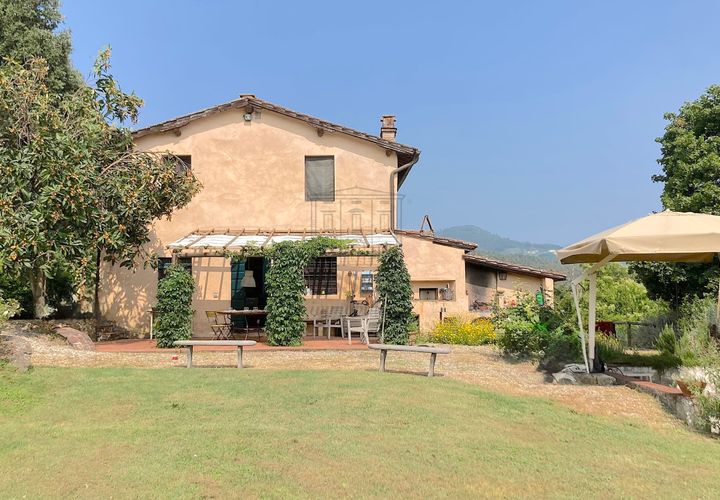 Villa i Lucca, Lucca, Lucca - € 1.980.000 | Ref: IA04006 - foto 1