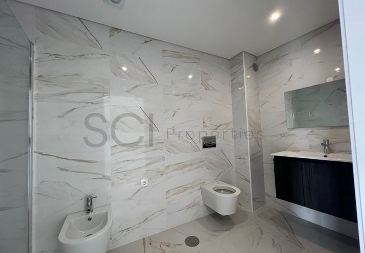 Lejlighed i Corroios, Setubal, Corroios - € 535.000 | Ref: 10233 E_LT44 - foto 1