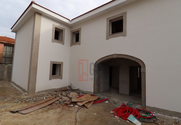 Byhus i Pedroso, Porto, Pedroso - € 375.000 | Ref: GC1443 - foto 1