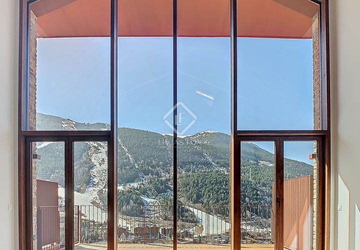 Villa a El Tarter, Andorra, El Tarter - € 2.600.000 | Ref: AND57392 - foto 1
