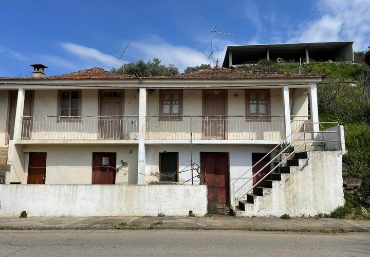 Villa a Mirandela, Braganca, Mirandela - € 50.000 | Ref: C0483-00695 - foto 1