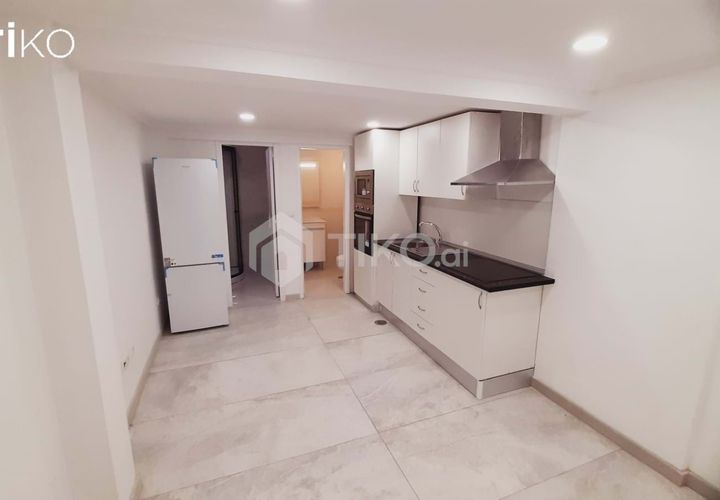 Erhvervsejendom i Corroios, Setubal, Corroios - € 135.000 | Ref: 234125 - foto 1