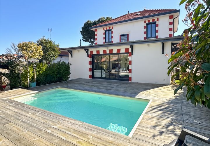 Villa a Arcachon, Gironde, Arcachon - € 1.899.000 | Ref: EIVVI140000741 - foto 1