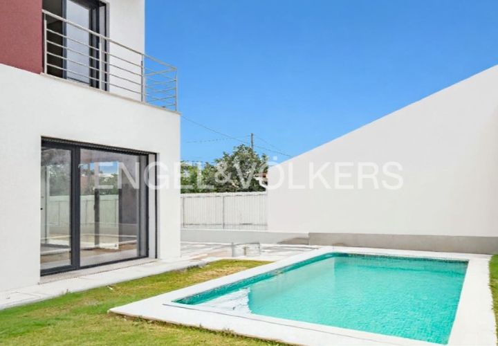 Villa i Almada, Setubal, Almada - € 690.000 | Ref: W-02Y7TJ - foto 1