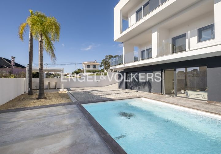 Villa i Almada, Setubal, Almada - € 850.000 | Ref: W-02Y1RZ - foto 1